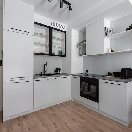 Povi - Bastion, Walowa 23a, 8 Gdaňsk